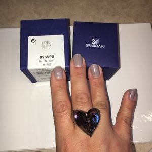 Genuine Swarovski crystal heart ring size 55/7